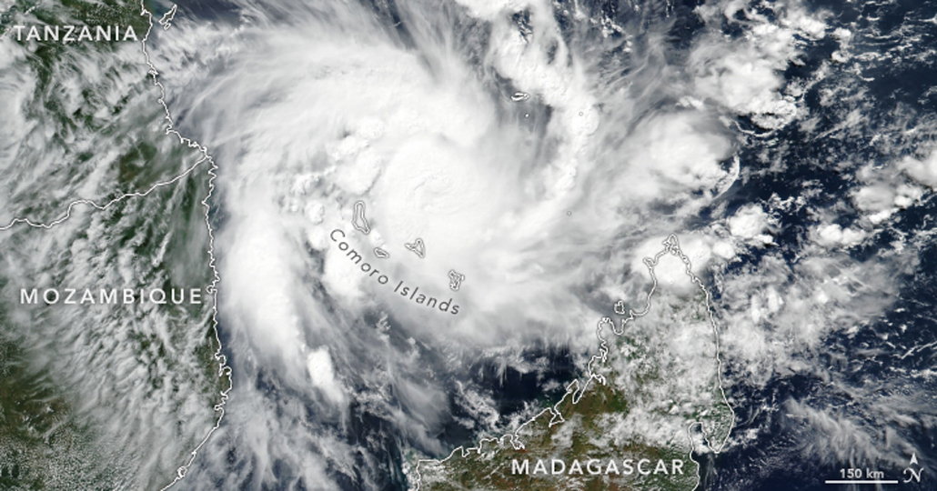 Zyklon „Kenneth“ über den Komoren. _© NASA Earth Observatory