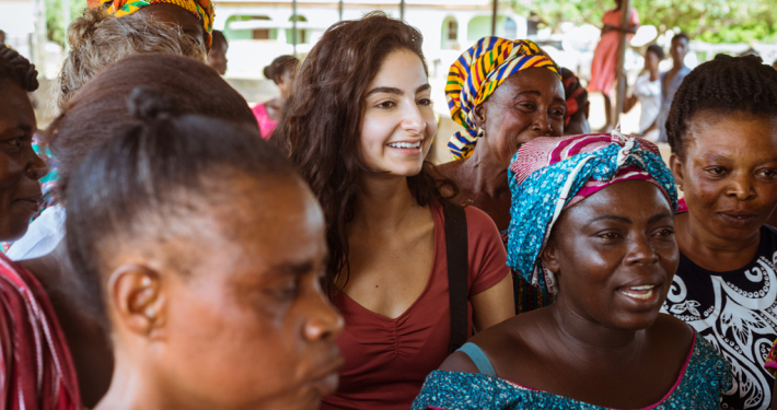 Influencerin Ischtar Isik ist seit Juli 2018 Botschafterin für GEMEINSAM FÜR AFRIKA. _© GEMEINSAM FÜR AFRIKA